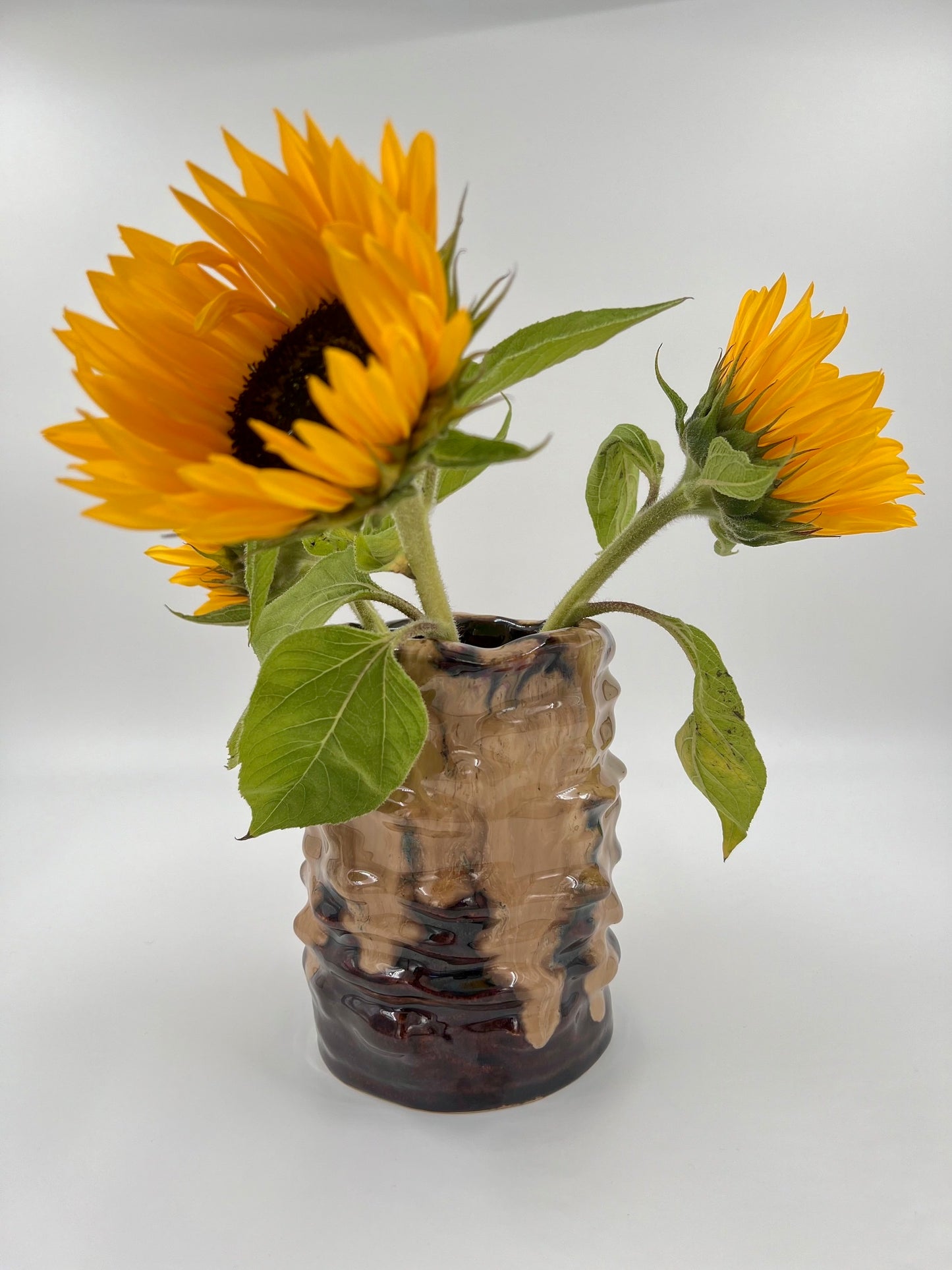 Blombruden vas brun beige