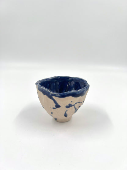 Blombruden kopp blå