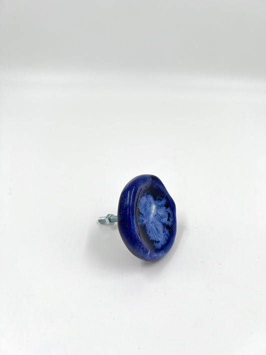 Blombruden knopp blå