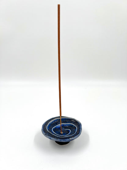 Blombruden rökelsehållare rund blå