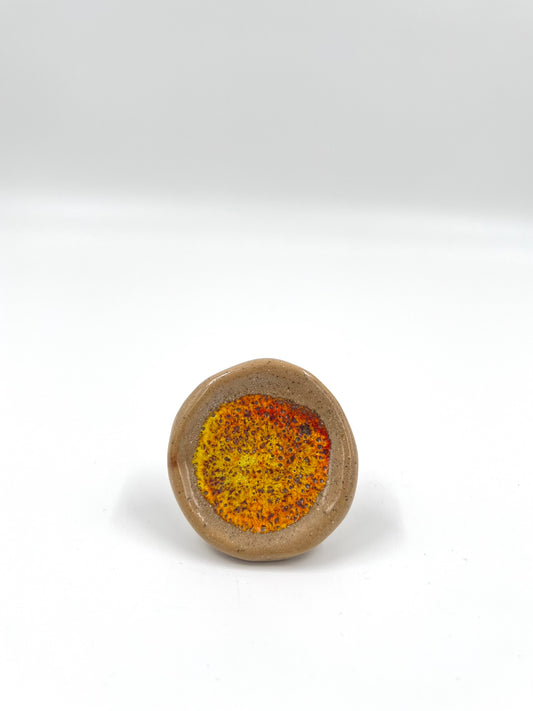 Blombruden knopp beige