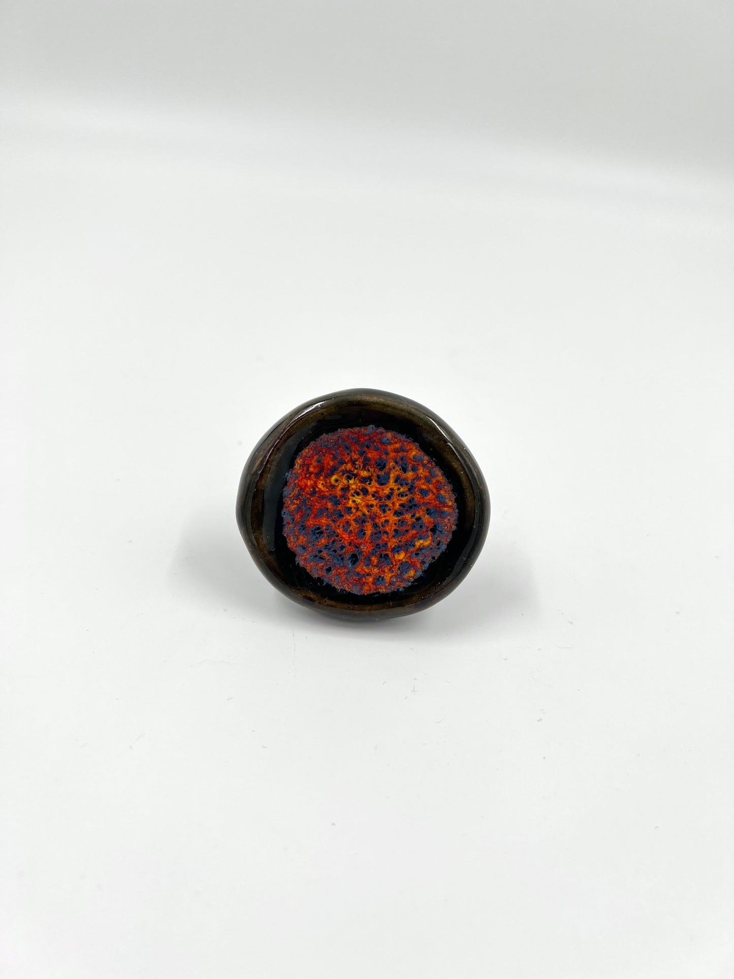 Blombruden knopp mörkgrön