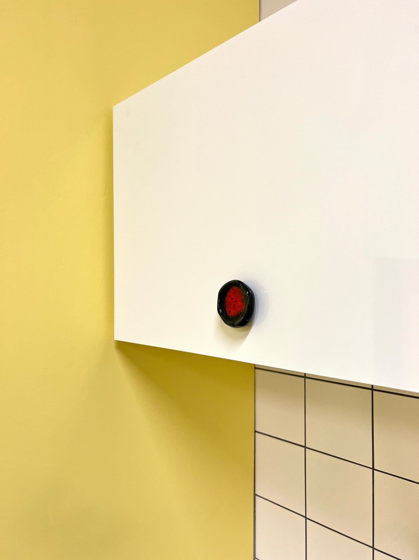 Blombruden knopp mörkgrön